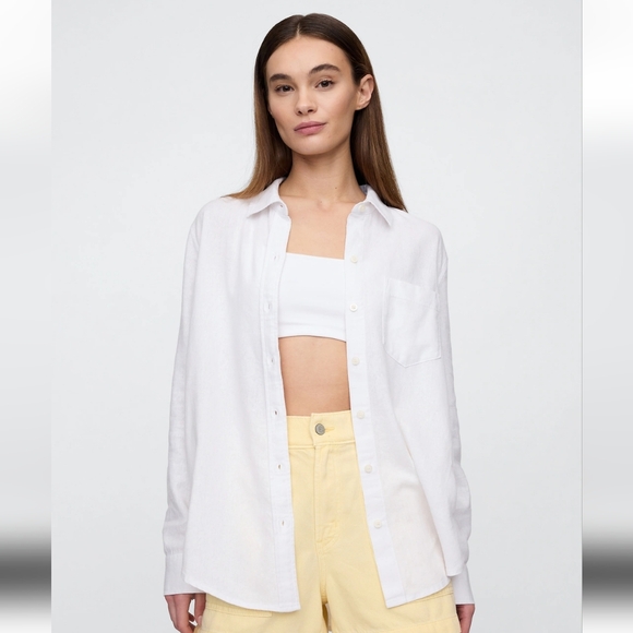 GAP Button-Up Shirt - Picture 1 of 5
